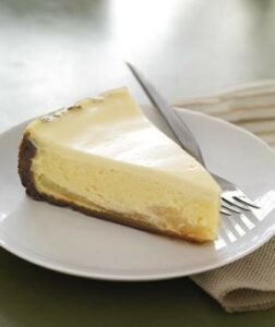 gingersnap-pear-cheesecake